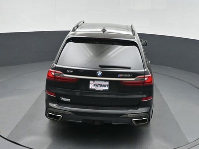 2022 BMW X7 M50i