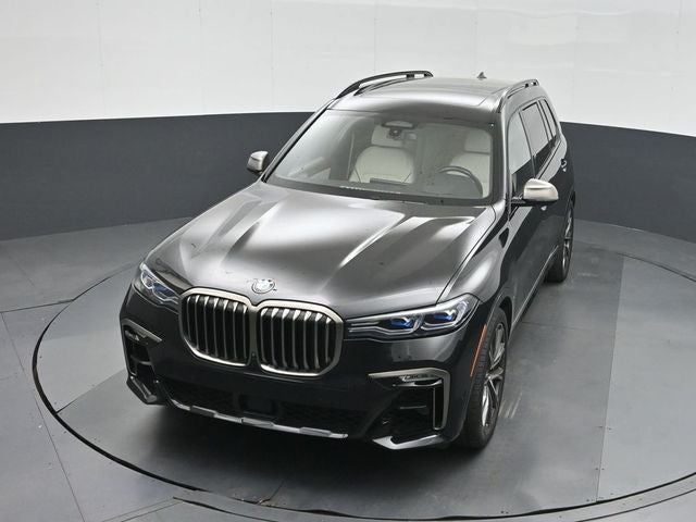 2022 BMW X7 M50i