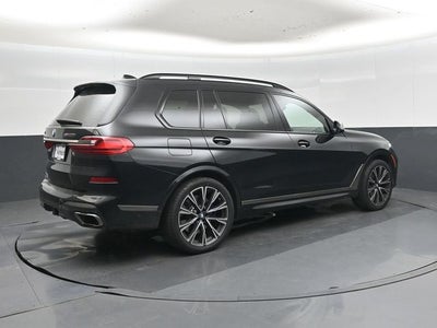 2022 BMW X7 M50i