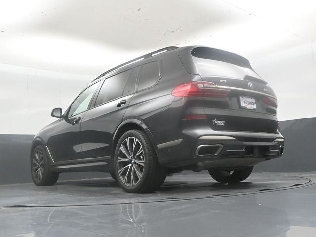 2022 BMW X7 M50i