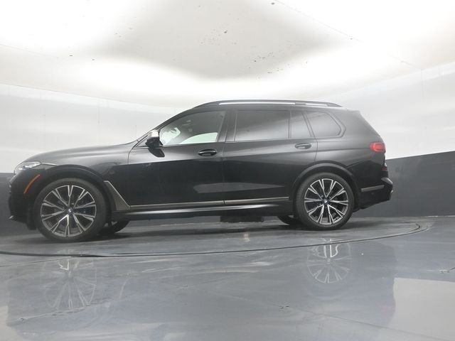 2022 BMW X7 M50i