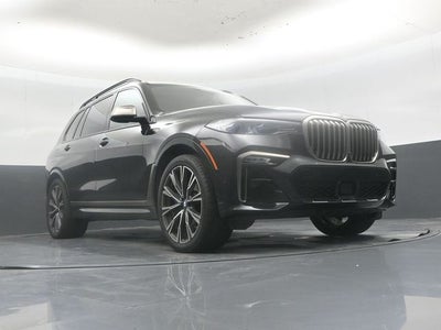2022 BMW X7 M50i