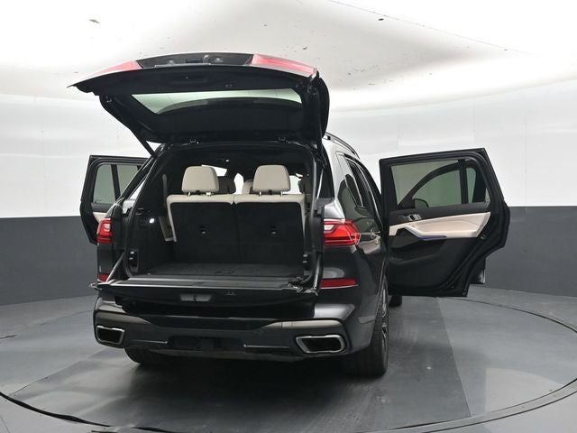 2022 BMW X7 M50i