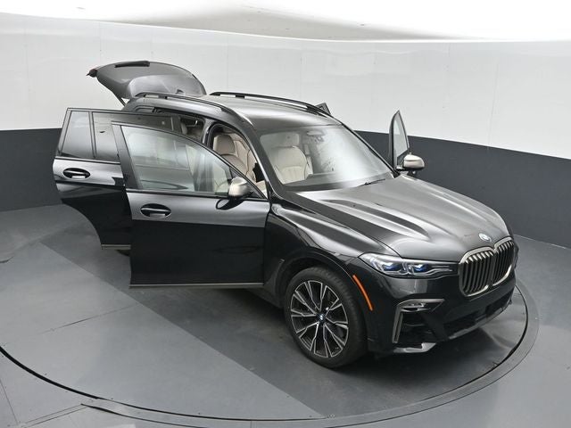 2022 BMW X7 M50i