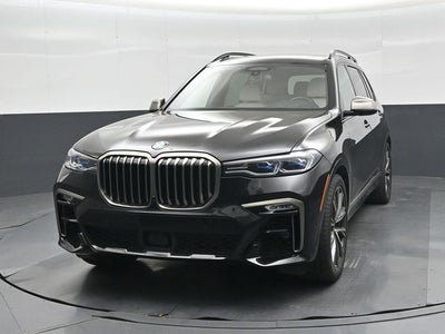 2022 BMW X7 M50i