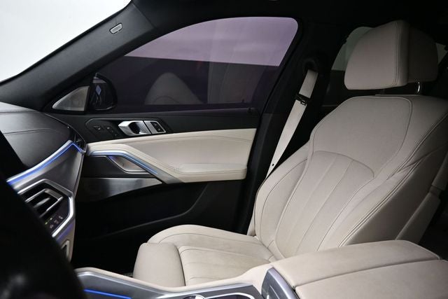 2021 BMW X6 M50i