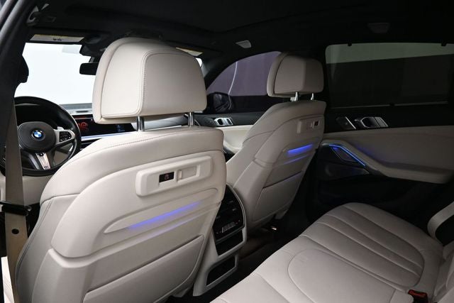 2021 BMW X6 M50i