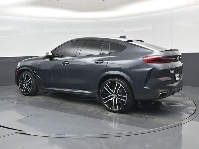 2021 BMW X6 M50i