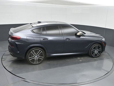 2021 BMW X6 M50i