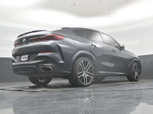 2021 BMW X6 M50i