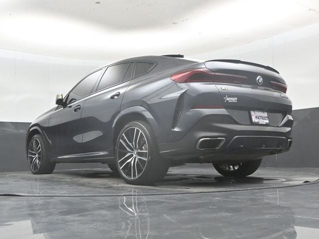 2021 BMW X6 M50i
