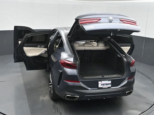 2021 BMW X6 M50i