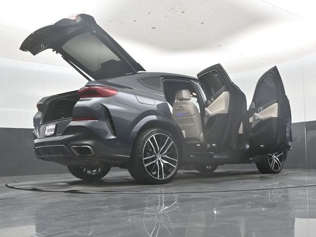 2021 BMW X6 M50i