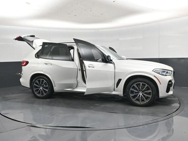 2023 BMW X5 M50i