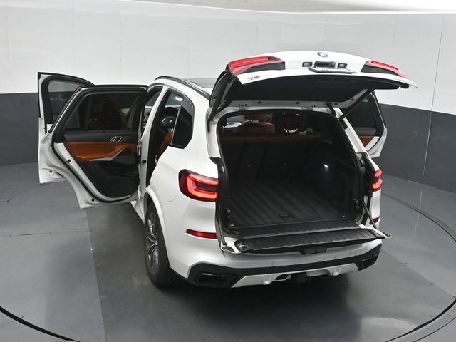 2023 BMW X5 M50i
