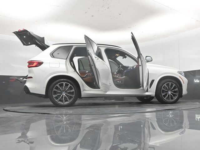 2023 BMW X5 M50i