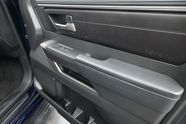 2025 Toyota Sequoia SR5
