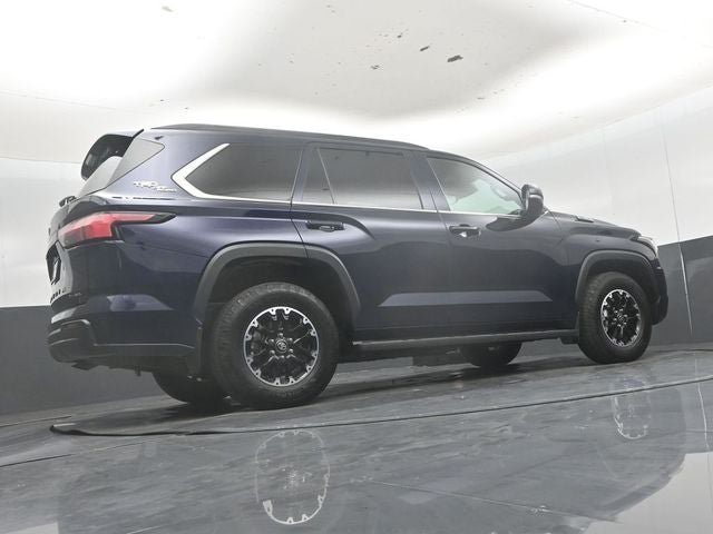 2025 Toyota Sequoia SR5