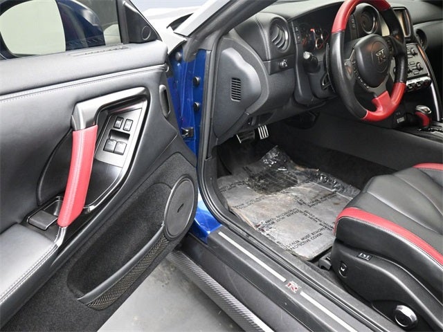 2015 Nissan GT-R Black Edition