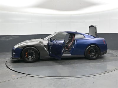 2015 Nissan GT-R Black Edition