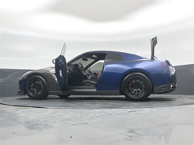 2015 Nissan GT-R Black Edition