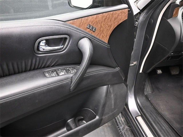 2017 INFINITI QX80 Base