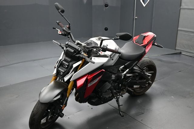 2024 Suzuki GSXR 1000 Base