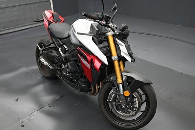 2024 Suzuki GSXR 1000 Base