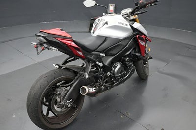 2024 Suzuki GSXR 1000 Base