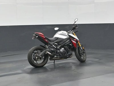2024 Suzuki GSXR 1000 Base