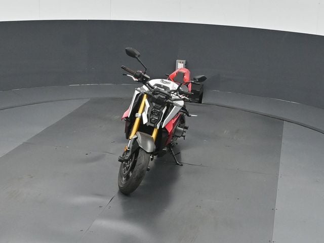2024 Suzuki GSXR 1000 Base