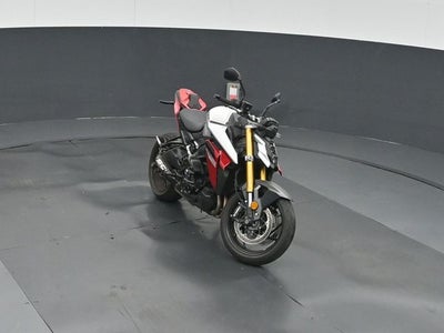 2024 Suzuki GSXR 1000 Base