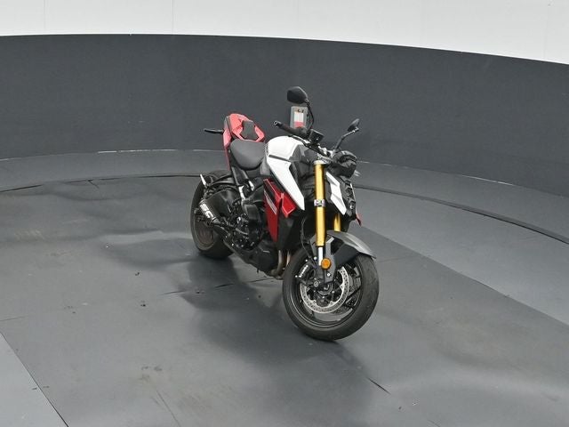 2024 Suzuki GSXR 1000 Base
