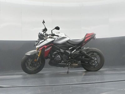 2024 Suzuki GSXR 1000 Base