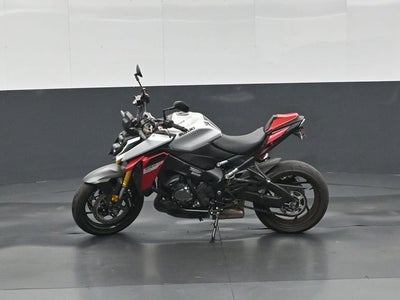 2024 Suzuki GSXR 1000 Base