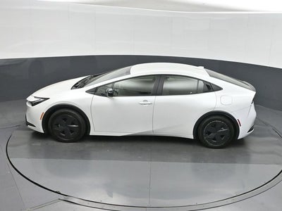 2025 Toyota Prius LE