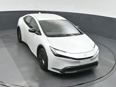 2025 Toyota Prius LE