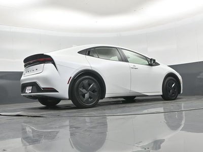 2025 Toyota Prius LE