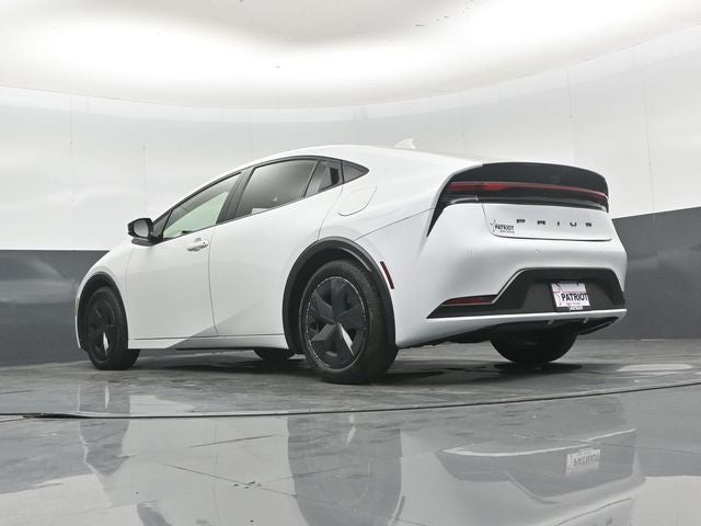 2025 Toyota Prius LE