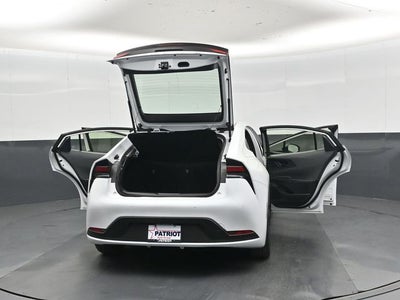 2025 Toyota Prius LE
