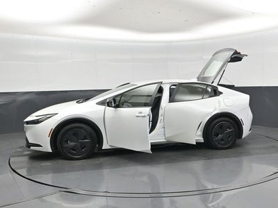 2025 Toyota Prius LE