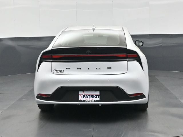 2025 Toyota Prius LE