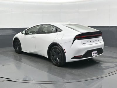 2025 Toyota Prius LE