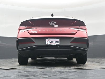 2025 Hyundai Elantra Hybrid SEL Sport