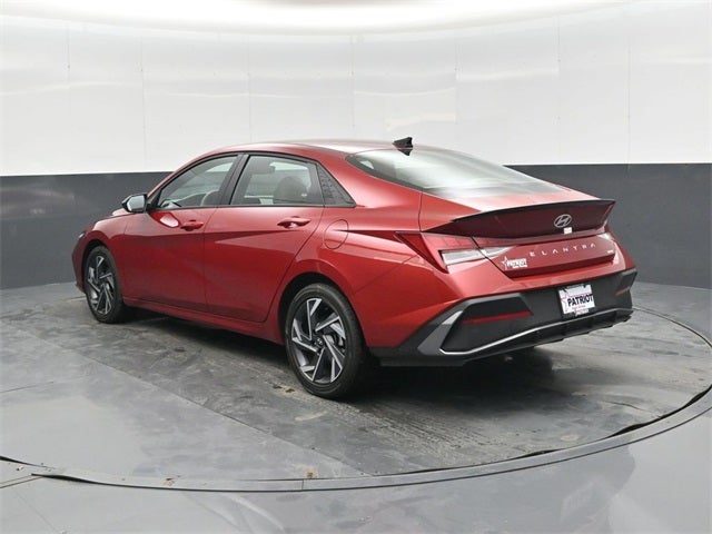 2025 Hyundai Elantra Hybrid SEL Sport