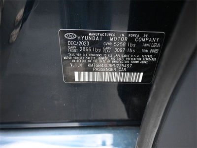 2024 Genesis G80 2.5T