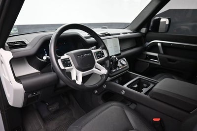 2024 Land Rover Defender 130 X-Dynamic SE