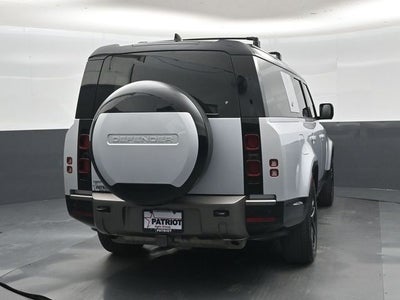2024 Land Rover Defender 130 X-Dynamic SE