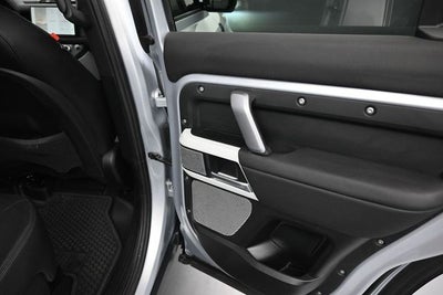 2024 Land Rover Defender 130 X-Dynamic SE