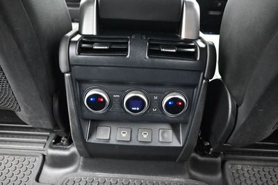 2024 Land Rover Defender 130 X-Dynamic SE